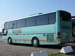 Neoplan Euroliner von Przew�z Os�b  Ontour  Kamil Grzybowski aus Polen im Stadthafen Sassnitz am 22.09.2024