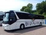 Neoplan Jetliner von Meyering-Reisen aus Deutschland im Stadthafen Sassnitz am 06.06.2015