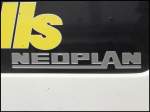 Logo eines Neoplan Tourliner von Skills aus England in London am 25.09.2013