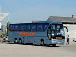 NEOPLAN-Tourliner von Gohla-Busreisen macht sich mit Rieder-Fußballfan´s auf den Weg zum Cupspiel nach Wien; 120520