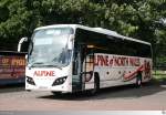 Plaxton Panther  Alpine of North Wales  aufgenommen auf den großen Busparkplatz bei Schloß Windsor / England am 9.