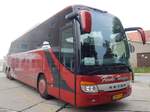 Setra 417 GT-HD von Franks Turistfart aus Dänemark in Sassnitz am 01.10.2014