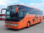 Setra 415 GT-HD von Hippeli aus Deutschland im Stadthafen Sassnitz im Jahr 2016