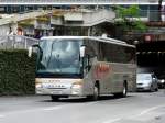 Setra S 415 GT-HD unterweg in der Stadt Vevey am 01.05.2012