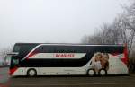 Setra 431 DT von Blaguss Reisen aus Wien am 21.12.2013 in Krems gesehen.