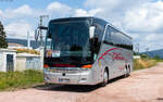 Setra S416 HDH von Dan-Reisen im SEV Einsatz, abgestellt am Bahnhof Titisee 19.7.26
