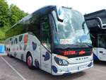 Setra 516 HD von Retter Reisen aus Österreich im Stadthafen Sassnitz am 24.05.2015