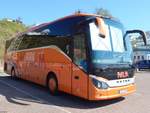 Setra 515 HD von Palm aus Deutschland im Stadthafen Sassnitz am 28.04.2018