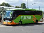 Setra 516 HD von Flixbus/URB aus Deutschland in Greifswald am 10.08.2018