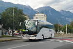 Setra S515HD von Bstieler als Schienenersatzverkehr der Brennerbahn bei der Einfahrt zum Frachtenbahnhof Innsbruck, dem Standort für SEV-Busse.