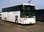 Van Hool / EOS T815 Acron, aufgenommen im März 1997 auf dem Busparkplatz in Venedig.