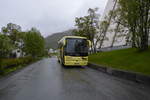 Reisebus an der Eismeerkathedrale in Tromsö 11.6.18
