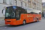 Van Hool EX, der Busfirma Neodomien aus Neuves-Maisons in Frankreich, abgestellt in den Straßen der Stadt Luxemburg.