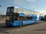 Van Hool Doppelstockbus der SVG im Busbahnhof Westerland auf Sylt am 17.10.2014.
Dieser Bus dient den Besuchern zu Inselrundfahrten.