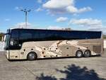Van Hool T916 von Müller Tours aus Deutschland in Neubrandenburg am 15.10.2022