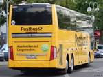 Van Hool TX21 von Postbus/Becker Tours aus Deutschland in Berlin am 09.06.2016