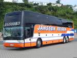 Van Hool TX18 von Janssen Reisen aus Deutschland im Stadthafen Sassnitz am 27.08.2017