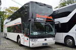 Streefkerk-Reisen  mit einem Van Hool TX27 Astromega Reisebus am 23.09.21 Parkplatz Berlin Zoologischer Garten.