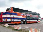 Van Hool TX27 von Janssen Reisen aus Deutschland im Stadthafen Sassnitz am 23.08.2020