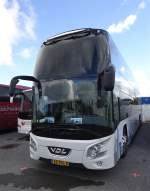VDL Futura2 présenté lundi 23 novembre 2015 sur la place de parc réservée aux cars amenant les visiteurs de la Ziebelemärit