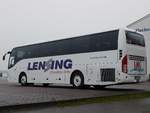 Volvo 9500 von Lensing aus Deutschland im Stadthafen Sassnitz am 14.04.2018