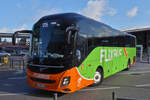 Volvo 9700, von Flixbus, aufgenommen beim Verlassen des Busbahnhofs von Annecy. 09.2022 