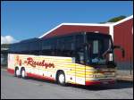 Volvo 9900 von Der Riesebyer aus Deutschland im Stadthafen Sassnitz am 03.05.2014