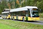 Hess Buszug 'BE 474 560' von Lauterbrunnen, unterwegs als Bahnersatz nach Interlaken Ost, am 2.11.19 bei der Abzweigung Zweilütschinen.