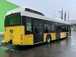 Heckansicht des HESS Zugfahrzeug Nr. 10 '5500' PostAuto Regie Laupen am 2.4.22 bei Interbus Kerzers.