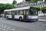 Am 22.07.2009 steht dieser Bus in der bretonischen Stadt Morlaix in Warteposition - es ist Mittagspause.