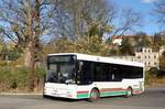 Bus Aue / Stadtbus Aue / Bus Erzgebirge: MAN / Göppel NM 223 Midibus der TJS Reisedienst GmbH (Lackierung: Regiobus Mittelsachsen GmbH), aufgenommen im Oktober 2017 am Bahnhof von Aue (Sachsen).