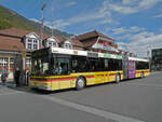 MAN Bus 89, auf der Linie 21, wartet am 06.10.2012 an der Endstation beim Bahnhof Interlaken Ost.