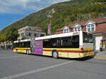 MAN Bus 89, auf der Linie 21, wartet am 06.10.2012 an der Endstation beim Bahnhof Interlaken Ost.