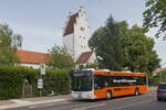 MAN Lion's City der Ingolstädter Verkehrsgesellschaft (IN-VG 1404) als Linie 30 an der Haltestelle Taschenturm in Ingolstadt. Aufgenommen 21.6.2022.