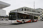 MAN Lions City 151, auf der Linie 2, fährt am 08.09.2025 bei der Haltestelle beim Bahnhof Baden ein.