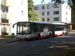 MAN Niederflurbus 3. Generation (Lion's City) auf der Linie 933 nach Duisburg-Neudorf Universität Nord an der Haltestelle Duisburg-Neuenkamp Rheindeich.(1.10.2012) 
