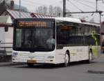 (SL 3246)Dieser MAN Bus der Firma SALES LENTZ, in neuer Farbgebung, hat seine Dienstfahrt in Richtung Marienthal ab Bahnhof Mersch soeben angetreten.
