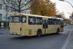  25 Jahre Linie 100  und deswegen sind einige Historische Busse unterwegs zwischen Berlin Zoologischer Garten und Berlin Alexanderplatz. Hier zu sehen ist ein MAN E2H 85 (SL 200) (B-I 1666). Aufgenommen am Bahnhof Berlin Zoologischer Garten / Hertzallee / 31.10.2015.
