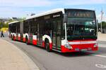 Hamburger Hochbahn Mercedes Benz Capacity Wagen 4927 am 14.07.25 am Jungfernstieg Hamburg