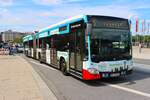 Hamburger Hochbahn Mercedes Benz Capacity Wagen 4920 am 14.07.25 am Jungfernstieg Hamburg