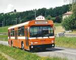 Aus dem Archiv: BSU, Solothurn Nr. 42/SO 21'393 Mercedes (Baujahr 1983) am 25. Juli 2001 als Bahnersatzbus bei Vechigen.