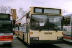 Mercedes O405, aufgenommen im März 2002 im GWZ der Neoplan NL in Oberhausen.