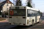 HOM PT 44: In Höhe der Talstraße als Schulbus der Siebenpfeifferschule. Der Bus gehört der Firma Phillipi aus Quierschied.