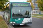 Am 15.10.2014 steht P-AV 906 (Mercedes Benz O530) an der Viereckremise in Potsdam.