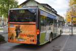 Am 12.10.2015 fährt GAP-PQ 74 als Schulbus durch Garmisch-Partenkirchen.