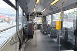 Blick in den Innenraum (Fahrerseitig) von Bus 882 der Innsbrucker Verkehrsbetriebe.