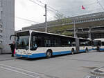 Mercedes Citaro 139, auf der Linie 18, wartet am 04.05.2010 an der Haltestelle beim Bahnhof Luzern.