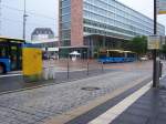 Treffen der Beiden Citaros Nr. 244 und 255 an der Haltestelle Roter Turm in Chemnitz am 28. Juli 2007. Nr. 244 fährt als SEV der Linie 2 nach Bernsdorf, Nr. 255 fährt als Linie 41 nach Heinersdorf.