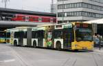 EVAG 3506 (E VG 3506) macht Werbung fr Em-Eukal.
Am 27.5.2010 steht der Bus am HBF Essen mit der neuen Linie SB14 nach Heisingen.