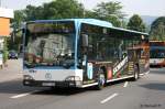 RNV 371 (HD E 724) macht Werbung fr Schmitt Haustechnik.
Heidelberg Bismarckplatz, 30.6.2010.